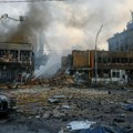 Najmanje troje poginulih, desetine ranjenih u novim ruskim napadima na Ukrajinu