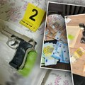 (Foto) otkrivena šema krijumčarenja ljudi: Uhapšeno 11 osoba, a evo šta je sve policija pronašla kod njih