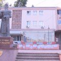Prekrečeni murali posvećeni patrijarhu Pavlu i mitropolitu Amfilohiju na severu Kosova i Metohije