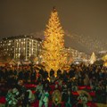 I OVE GODINE OMILJENI PRAZNIČNI FESTIVAL: Više od pola miliona posetilaca u prva dva vikenda Zimske bajke u Beogradu na vodi