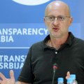 Šta je, prema mišljenju Nemanje Nenadića, „nezgrapno“ u izjavi Marte Kos, koja je pozdravila usvajanje izbornih izkona u…