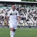 Subota kad je otiš'o Natho - gol, otisci i pobeda na oproštaju Izraelca