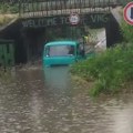 Veliko nevreme pogodilo Kraljevo, za deset minuta potopljeni automobili u pojedinim delovima grada