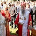 Služen pomen stradalim Srbima i položeni venci na bratunačkom groblju