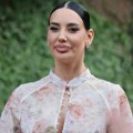 Zbog uzvika "Srbija pobeđuje" razapeli Katarinu Grujić: Narod stao uz pevačicu
