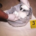 Velika zaplena droge u Inđiji: Policija u jednoj kući pronašla kilo amfetamina!