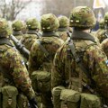 Sprema se još jedan rat? NATO članica premešta vojne jedinice bliže granici sa Rusijom
