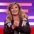 Sneki zapevala „Tri poljupca“ pod šatrom i zapalila društvene mreže: „Na pravoj si strani!“ (VIDEO)