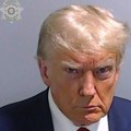 Трамп се предао у Џорџији, после 20 минута пуштен на слободу (ФОТО)