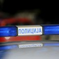 Ugledao policiju pa bacio kesice s drogom: Policija u stanu Kragujevčanina našla marihuanu i spid