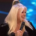 Pevačicama umesto honorara ponudili šerpe: Zorana otkrila kojoj koleginici su gazde dale i sokovnik