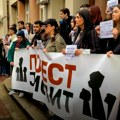 Studenti u blokadi Filozofskog fakulteta u Nišu odbili onlajn nastavu i zapitali zašto profesori nisu više uz njih