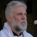 Oglasio se vladika Grigorije povodom policijske brutalnosti