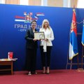 Leni Petrović uručena nagrada „Slaviša Nikolin Živković” u Gradskoj kući u Nišu