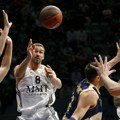Marko Jarić napadnut na ulici, kamere zabeležile incident VIDEO
