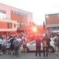 Neredi ispred Rajka: Tuča Delija i policije!