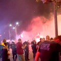 Novinar u Vrbasu pitao policiju može li da spreči ispaljivanje pirotehničkih sredstava na građane: Pogledajte njihovu reakciju…