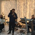 Halid Muslimović održao poslednju tonsku probu pred sutrašnji koncert: „Pozvao sam tri gosta“ FOTO