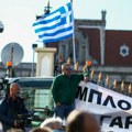 Nastavlja se protest poljoprivrednika u Grčkoj: Blokirani putevi širom zemlje, otežan povratak sa praznika
