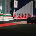 (Foto) Telo Alija Hamneija dopremljeno u Veliku Mosalu, počinju višednevne pogrebne ceremonije u Teheranu