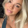 Била је једна од најлепших спортисткиња света, отишла у пензију, а сад "запалила" свет снимком у бикинију