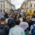 Telegraf: Istražuje se navodno kinesko finansiranje propalestinskih protesta u Britaniji