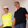 Predsednik Vučić obilazi radove na izgradnji Tiršove 2
