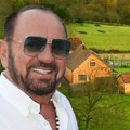 (Foto) U nekretninama ima milione: U ovoj trošnoj kući u Donjim Cerinama je odrastao Mile Kitić, danas je na njenom mestu nova…