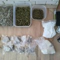 FOTO: Zaplenjeno više od sedam kilograma narkotika, uhapšeno pet osoba