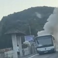 Zapalio se autobus u Orašcu! Gust dim kuljao nekoliko metara uvis
