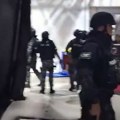 Hapšenja u Ekvadoru, naoružani napadači upali u TV stanicu, predsednik potpisao dekret i izdao naređenja (video)