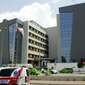 Krvava noć u Leskovcu: Izbodeni muž i žena, hitno operisani u Nišu