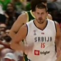 Ovi još traže loptu: Nikola Jokić i "ono njegovo" protiv Australije (video)