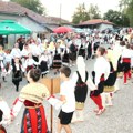 Oživeo folklor, rađaju se deca