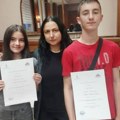 Vasilije i Dina najbolji: Učenici iz Paraćina bez premca u šahu na Okružnom takmičenju