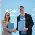 Dušan Vlahović postao ambasador unicefa: Važno je da mladi znaju da nisu sami, da je normalno imati teške dane