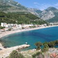 Fotografija plaže u Sutomoru u sumrak izgleda kao „zona sumraka“: Scena od koje se naježiš od glave do pete