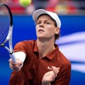 Janik Siner pokazao klasu nakon poraza u finalu US opena: "Karlose, uživaj, ovo je veliki momenat za tebe"