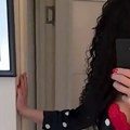 Od vrelih kadrova Lidije Vukićević, muškarcima nije dobro: Nosi crveni čipkani brus, a kad je podigla nogu...