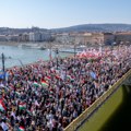 Marš mira u Budimpešti: Nećemo biti ukrajinska kolonija; Zelenski zapretio poslanicima da će ih poslati na front