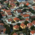 Najprodavanije one od 70 do 120 metara kvadratnih! Novi Sad rekorder u Srbiji po prosečnoj ceni kuća. Krov nad glavom u…