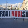 Novosadski zborovi za večeras najavili skup „Pobeda počinje u Novom Sadu“