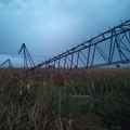 Snažna oluja u Šidu: Nevreme uništilo stubove dalekovoda, bez struje oko 11.000 potrošača FOTO