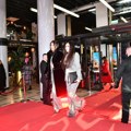 Ceca i Anastasija zajedno na crvenom tepihu: Uparile stajlinge za premijeru filma o Džeju, sve oči uprte u njih (foto)