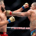 Pereira dobio "masan" bonus posle UFC 303: Dejna Vajt "opustio ruku", pa častio šampiona
