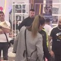 Neviđeni karambol u eliti Učenici u žestokom okršaju, obezbeđenje hitno uletelo u Belu kuću (video)