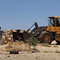 Izraelski buldožeri ruše palestinsko zemljište, priprema se širenje naselja!
