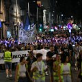 Reporterka N1 iz prve ruke otkrila šta zaista rade novinari RTS-a na protestima. (Ne, ne izveštavaju)