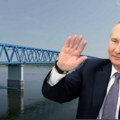 Putin otvorio veliki most na severu Sibira: Proširićemo Transsibirsku železnicu i aktivno ćemo razvijati Severni morski put…