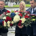 Isti standardi da važe za Srbiju i BiH: Srpska članica predsedništva BiH Željka Cvijanović položila venac na spomenik…